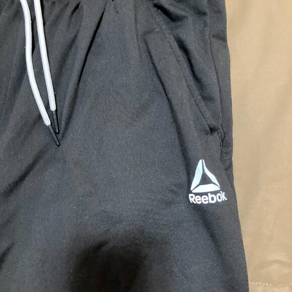 Men's Reebok Basketball Shorts Size Medium Black - Picture 3 of 5